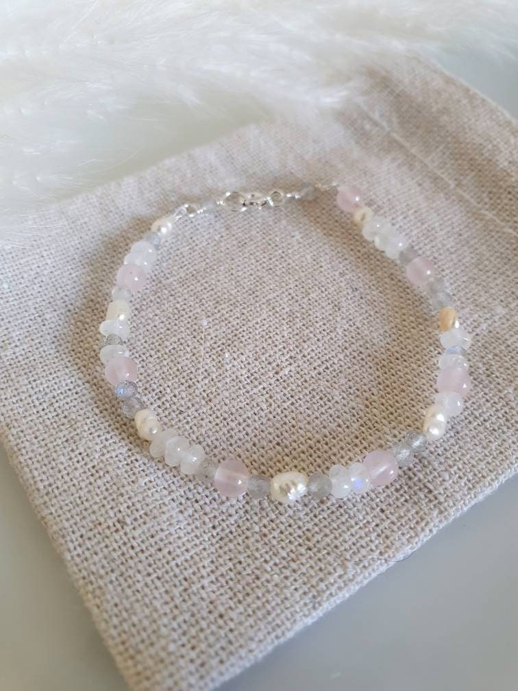 Mixed beaded gemstone bracelet