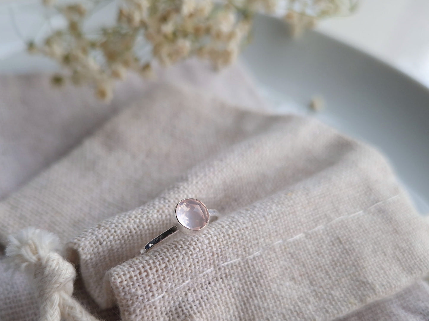 rose quartz and silver ring size N