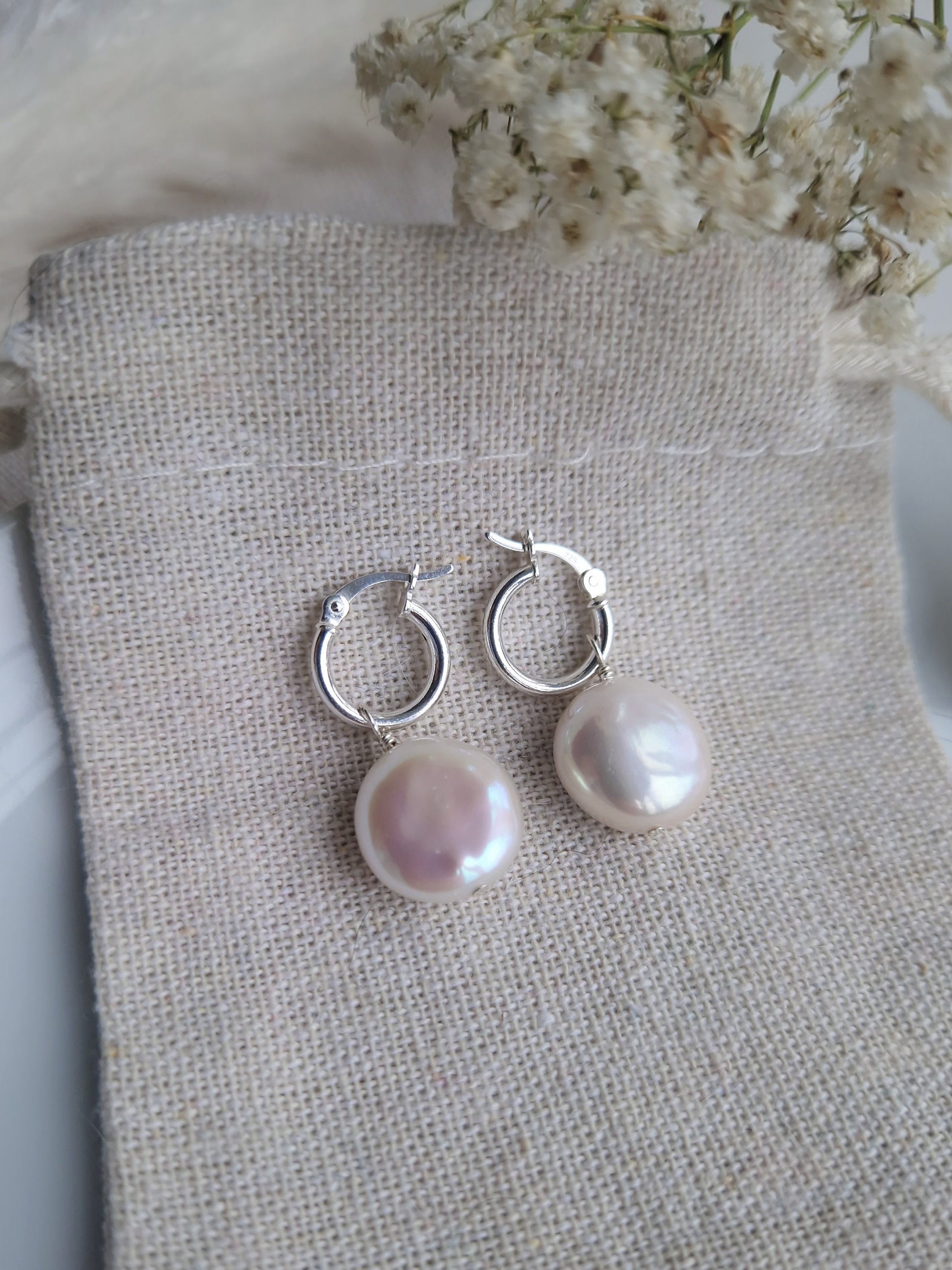Freshwater coin pearl and small sterling silver hoop earrings | Bridal bridesmaid pearl hoop earrings with detachable pearls | Coin pearls