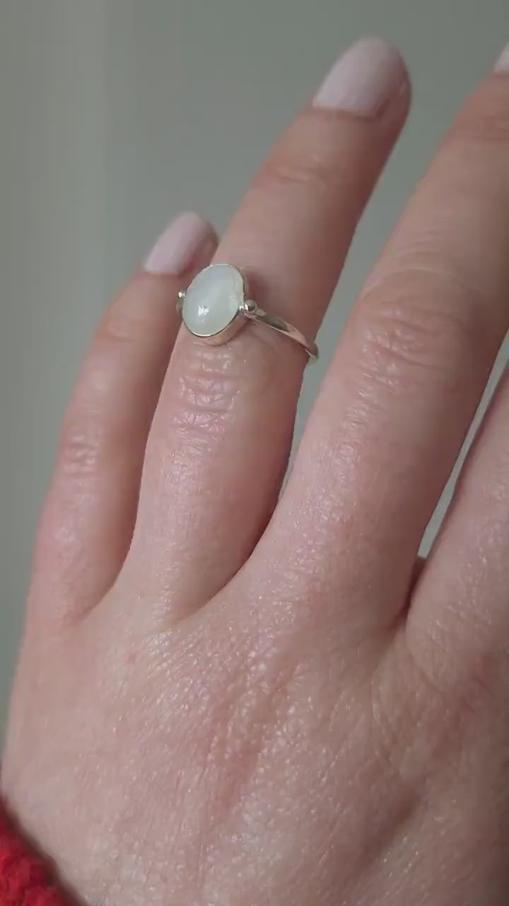 Handmade rainbow moonstone and sterling silver ring | One of a kind gemstone ring with recycled silver small finger size I | Crystal ring