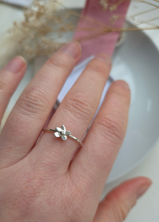 Flower stacking ring size Q