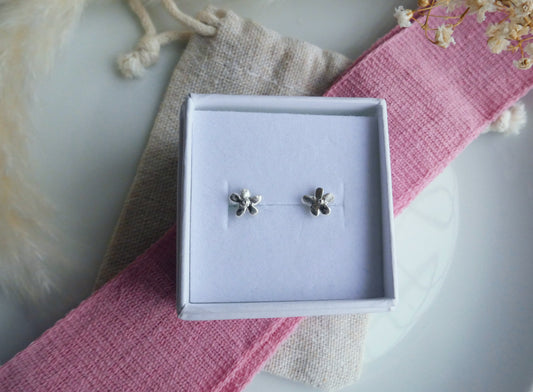 Dainty flower stud earrings